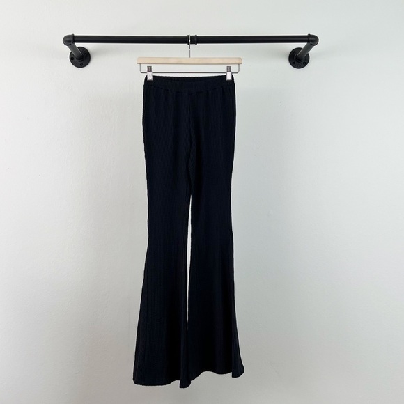 NEW Urban Outfitters Antonia Knit Pull On Flare Pants in Black - Picture 4 of 7